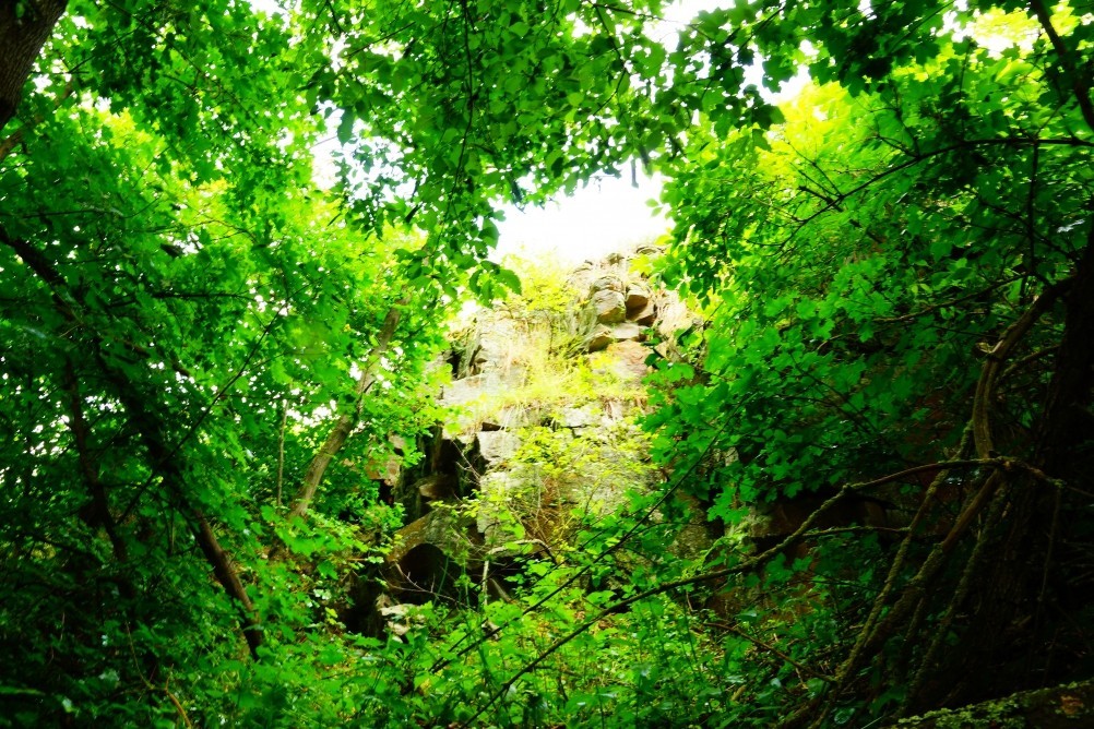 Северский Дрнец, таинственный водопад, мельница, Глубокая каменная балка