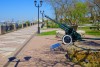 Памятник артиллеристам береговой обороны в Ейске, бетонные основания зениток. 