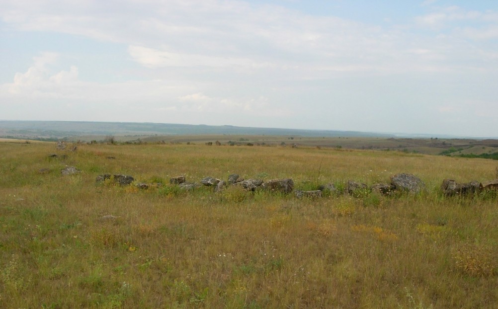 Верхнесазонов, исчезнувший хутор, долина камней, развалины исчезнувшего хутора Верхнесазонов, гигантский загон для скота