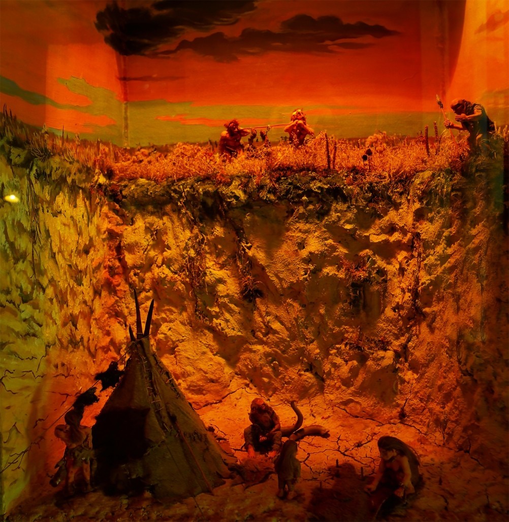 Хутор Рожок на азовском море рядом с которым обнаружены поселения людей каменного века. Реконструкция в ейском музее.