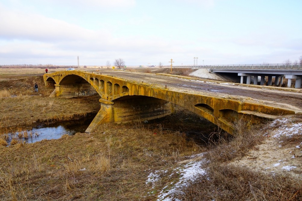 Исчезнувшая церковь в хуторе Евсеевском. Первые технологии железобетона. Мост через Кумшак.