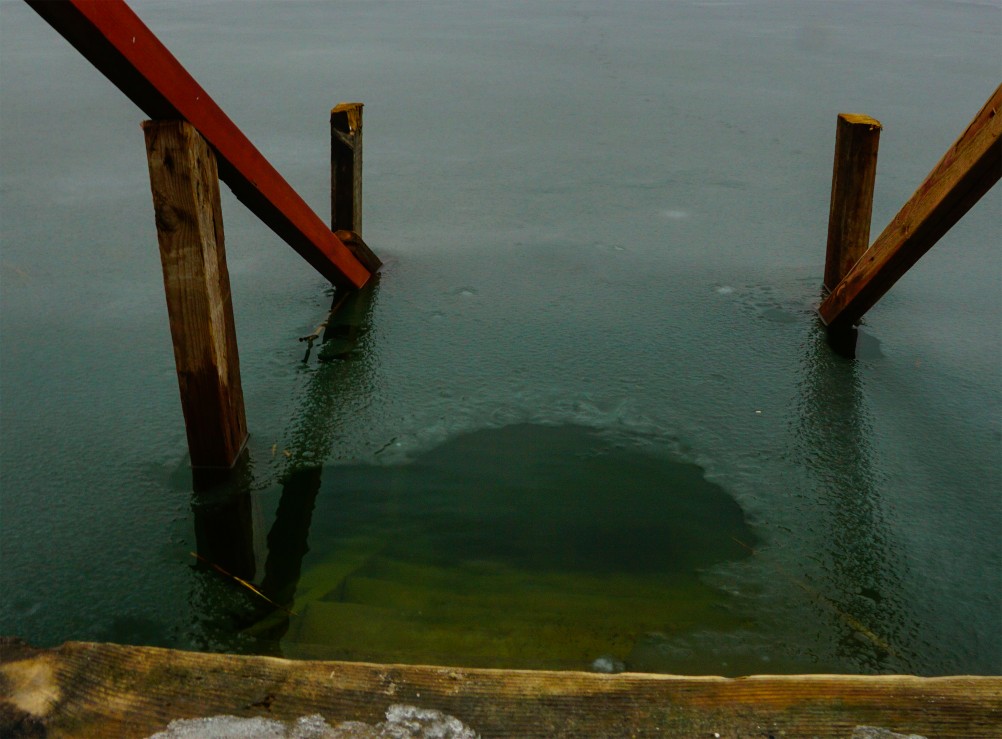Февральский лед на Ростовском море