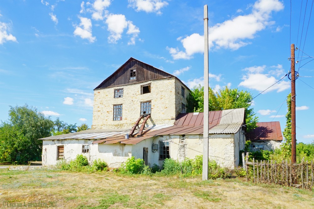 Старая мельница в хуторе Мещеряковском