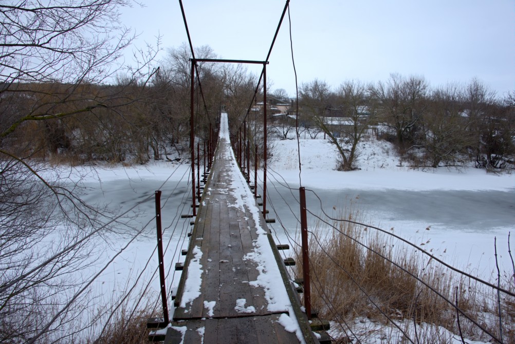 Подвесные мосты на реке Быстрой в хуторе Михайлов и посёлке Быстрогорском