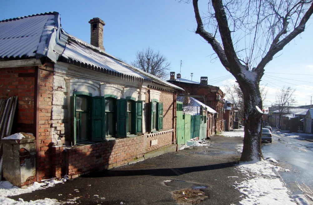 Прогулка по улицам Закруткина и Станиславского, по старым фасадам старого города