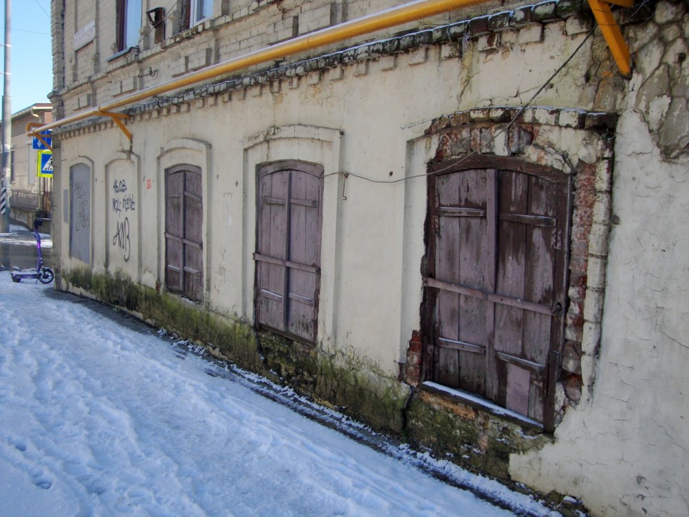 Прогулка по улицам Закруткина и Станиславского, по старым фасадам старого города