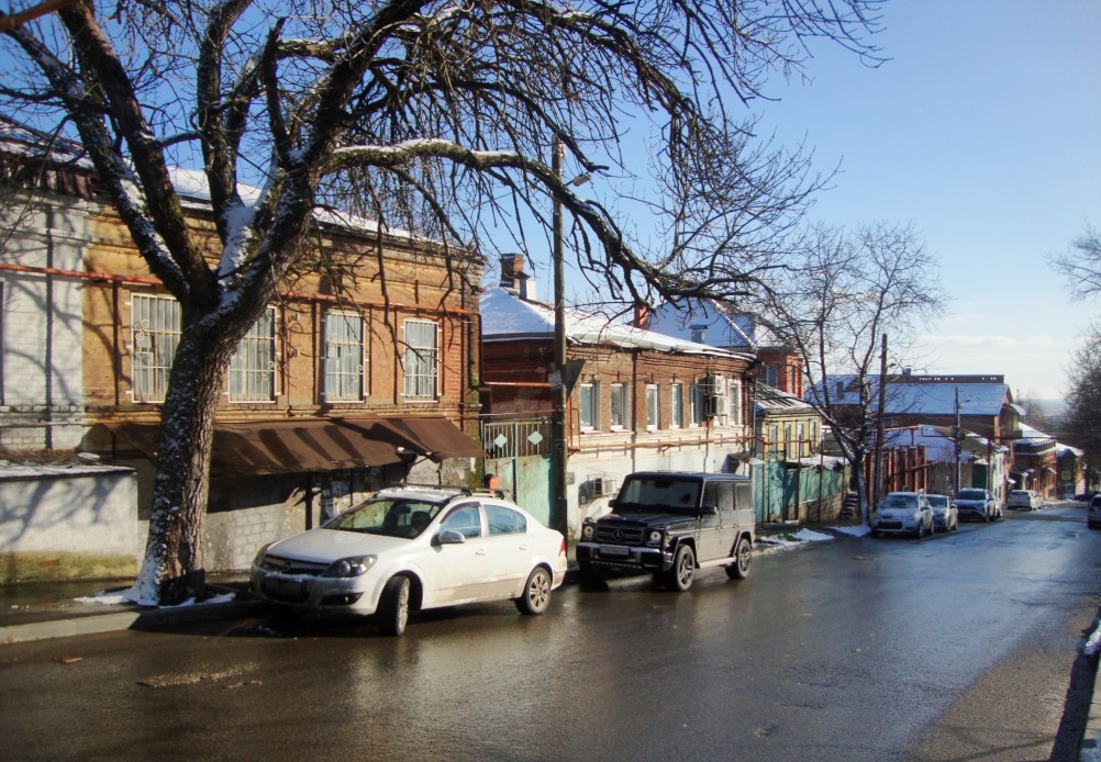 Прогулка по улицам Закруткина и Станиславского, по старым фасадам старого города