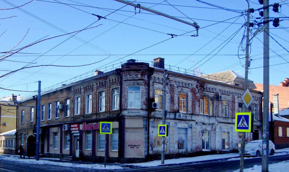 Прогулка по улицам Закруткина и Станиславского, по старым фасадам старого города