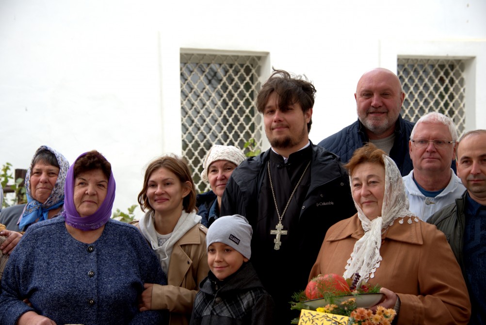 семейный праздник в честь Покрова Пресвятой Богородицы с слободе Синявской