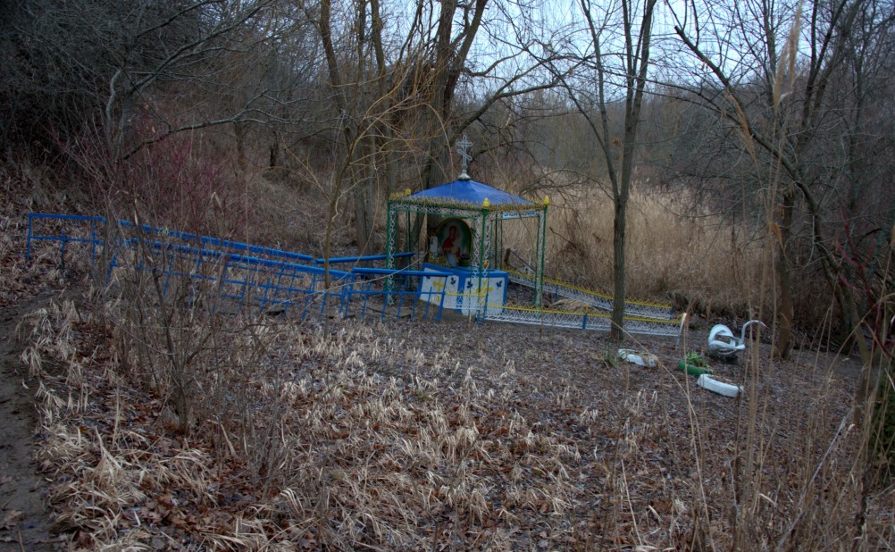 Родник у хутора Крымский в Крещенский сочельник