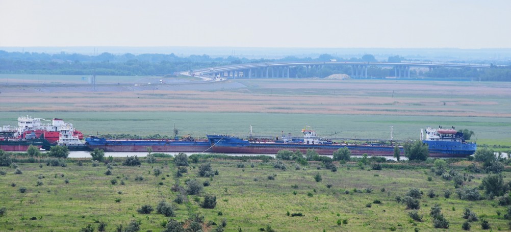 Берданосовка, виды на займище, корабли, мосты