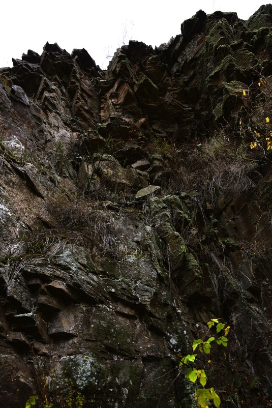 Скалы на Северском Донце между устьем Быстрой и скалой Западня