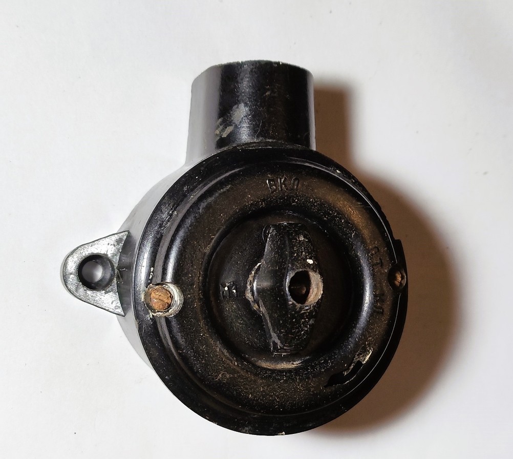 Старый выключатель