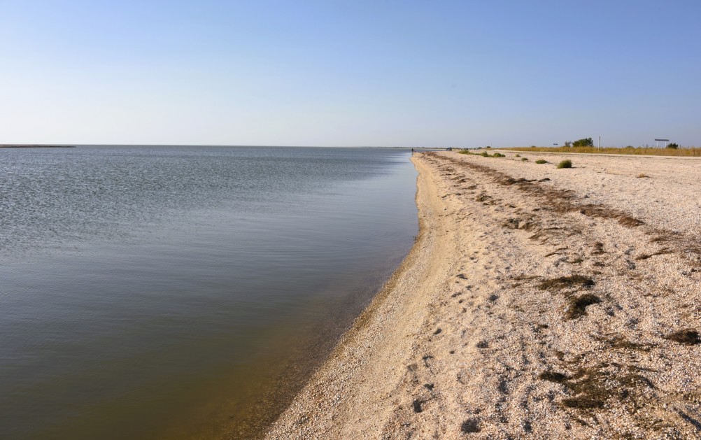 Ясенская переправа в проливе между Азовским морем и Бейсугским лиманом