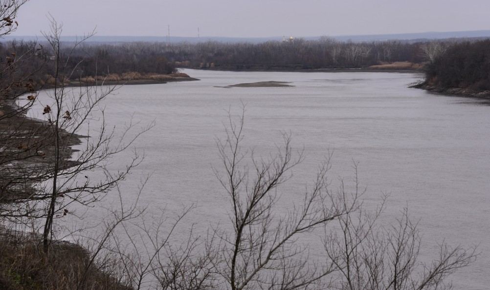 Нижнепалеолитические местонахождения Хрящи и Михайловское, расположенные в устье Северского Донца 