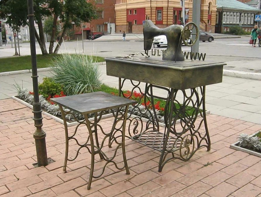 История маслёнки для машинного масла