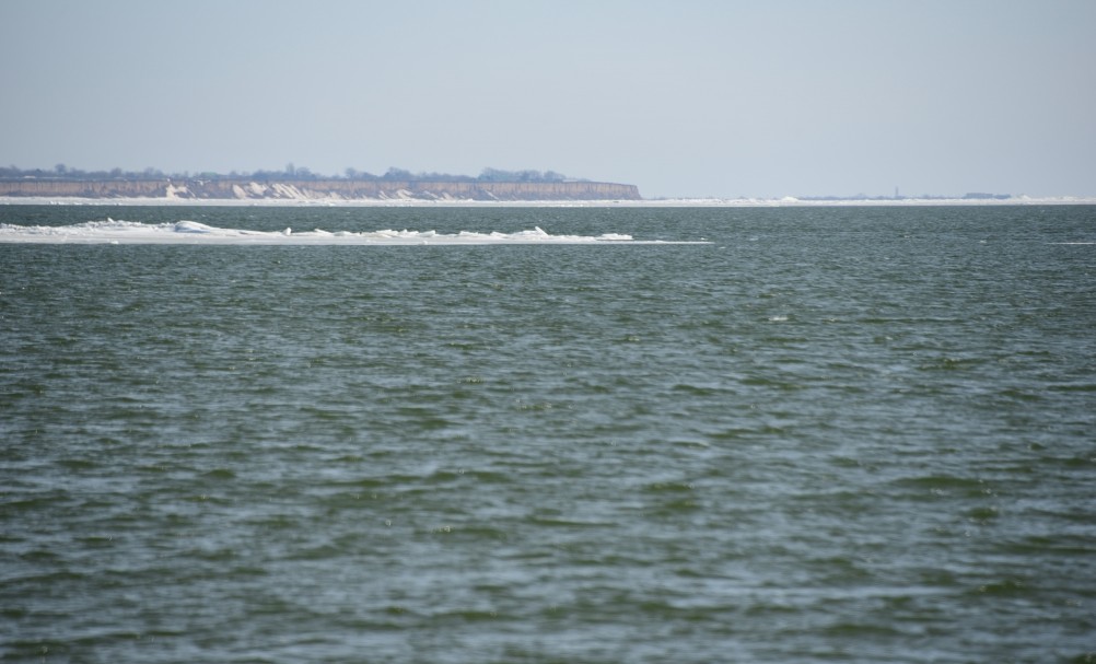 Конец февраля и освобождение Меотиды ото льда на берегу у хутора Рожо