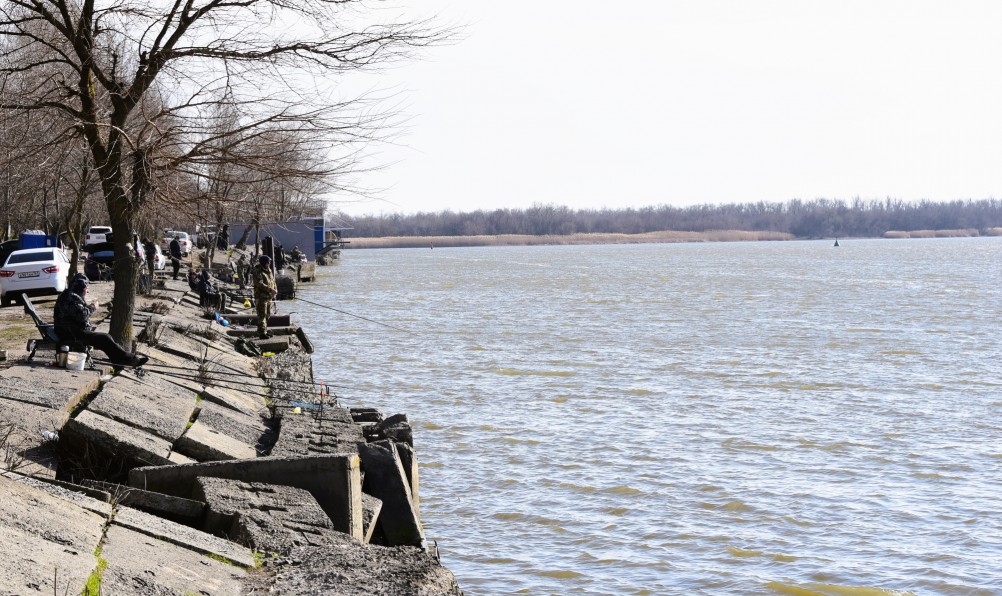 На Стрелке в марте