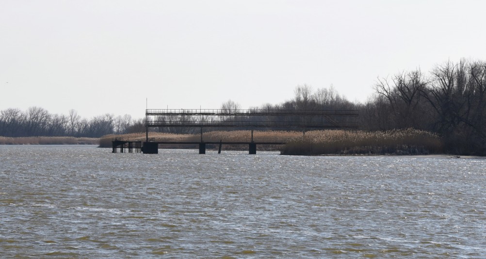 На Стрелке в марте