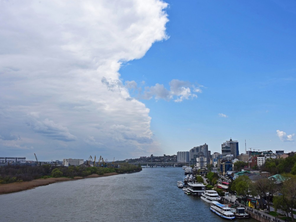 Облачный фронт над Доном