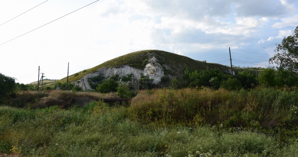 Белогорка на Тузлове, меловая гора, дивы и подземный алтарь