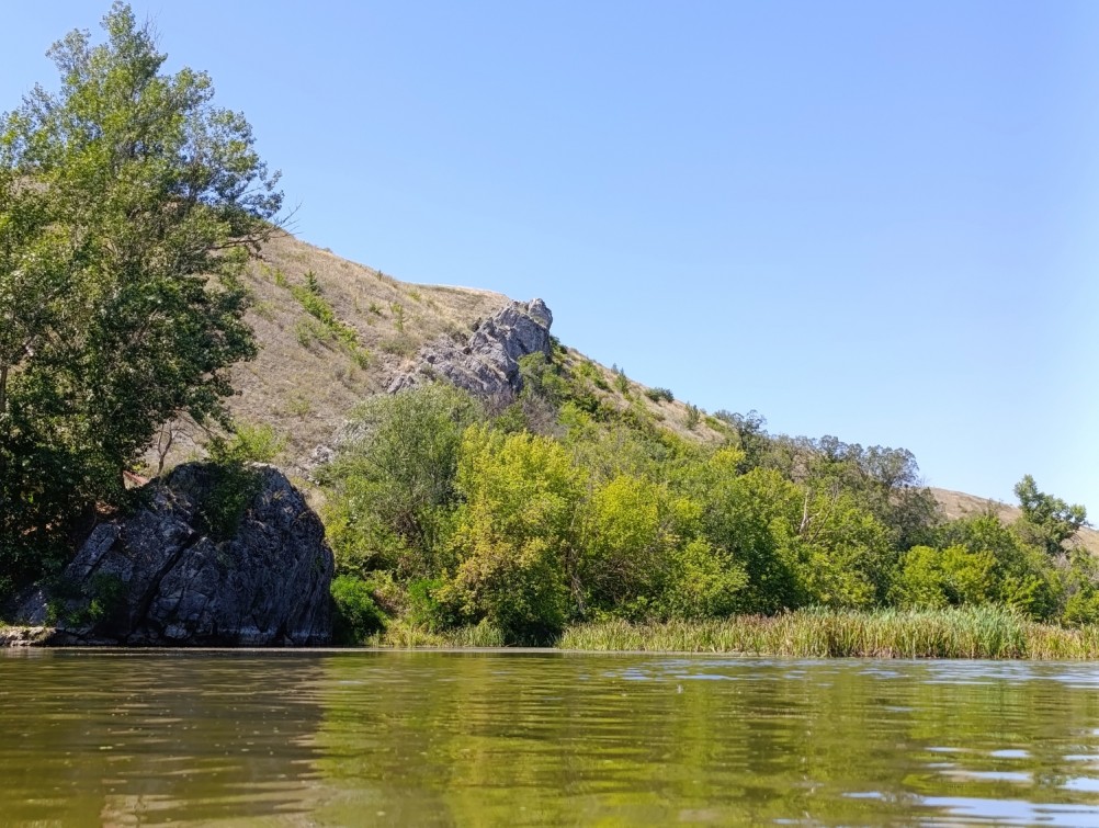 Белая скала на Калитве, водяной и старая гребля