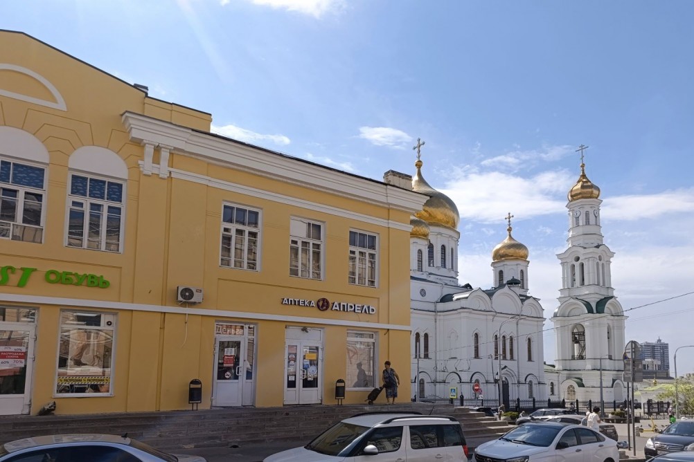 Старинный фасад Торговых рядов Московская 52