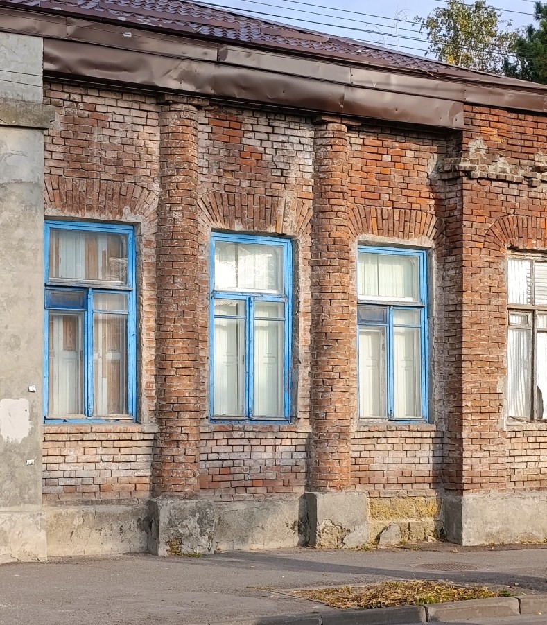 Старый фасад в Нахичевани