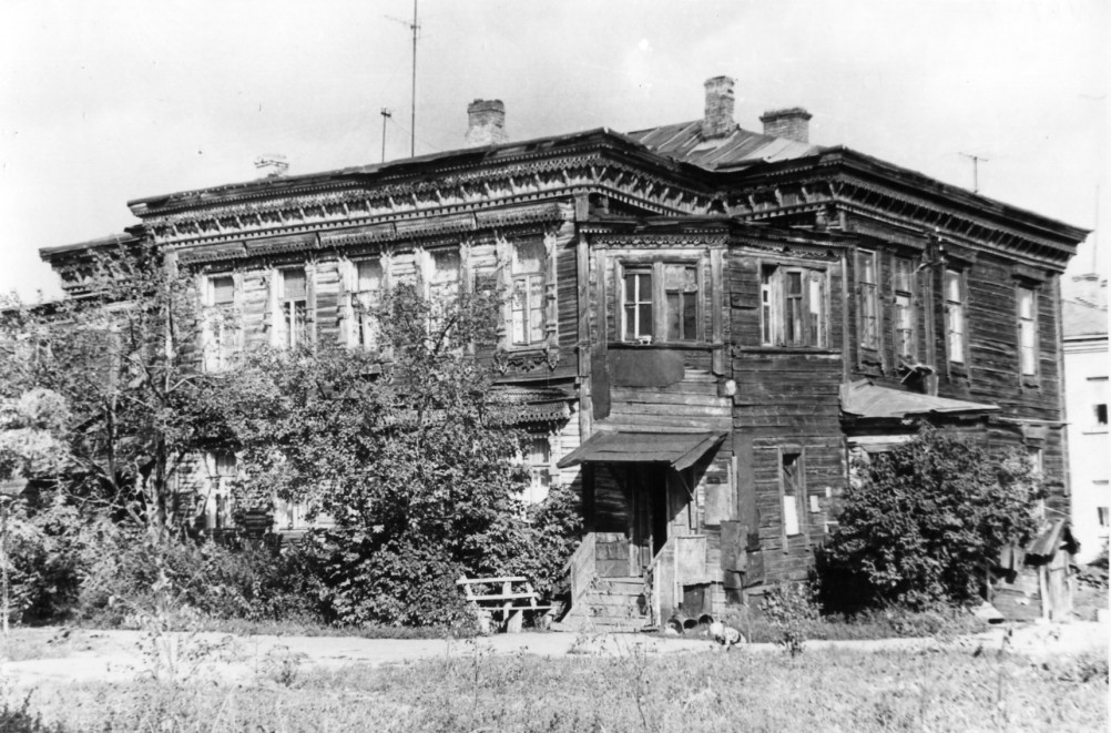 одно из знаний усадьба Ястребовых по ул.Средней Пешей (ныне ул.Богданова 6-Б) в г. Пенза