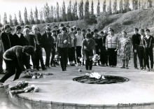 У Вечного Огня 02