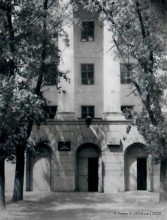 Центральный вход в наши школы (май-1984)