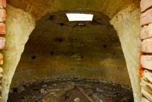 Вокзал, Донецкий кряж, железная дорога, ласточка, гнездо