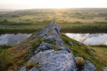Грядные горы Две Сестры над Северским Донцом.