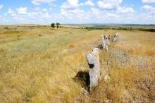 Верхнесазонов, исчезнувший хутор, долина камней, развалины исчезнувшего хутора Верхнесазонов, гигантский загон для скота
