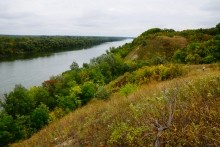 Мигулинский пещерный храм в меловых горах на берегу Дона
