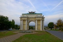 Александр I, последнее путешествие в Таганрог, Триумфальные арки в Новочеркасске