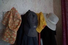 Осенью в саду, панамы