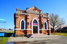 Памятник графу Воронцову в селе Воронцовка на берегу Азовского моря. Немецкие переселенцы. Улицы Воронцовки.