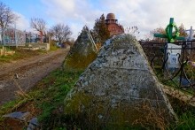 Противотанковые надолбы на рубежах обороны вокруг Ростова-на-Дону