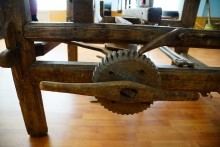 Донецкий музей, станица Гундоровская. Ткацкий станок.