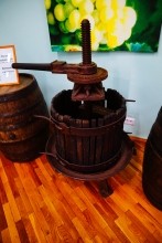 Экспозиция виноделия в Азовском краеведческом музее. Вина советской эпохи. Виноделие на Дону