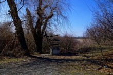 Окопы на берегу Аюты у хутора Пушкин которые рыли школьницы из Нижнекундрюченской