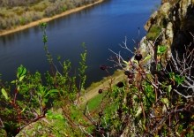 Скалы на берегу Северского Донца у поселка Коксовый, Бородиновский лес, терриконы, цветущие абрикосы и другие красоты края.