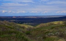 Скалы на берегу Северского Донца у поселка Коксовый, Бородиновский лес, терриконы, цветущие абрикосы и другие красоты края.