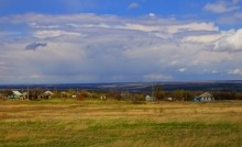 Скалы на берегу Северского Донца у поселка Коксовый, Бородиновский лес, терриконы, цветущие абрикосы и другие красоты края.