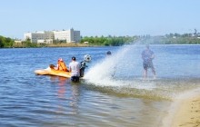Соревнования по водно-моторному спорту на Северном водохранилище в Ростове-на-Дону
