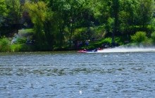 Соревнования по водно-моторному спорту на Северном водохранилище в Ростове-на-Дону