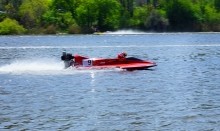 Соревнования по водно-моторному спорту на Северном водохранилище в Ростове-на-Дону