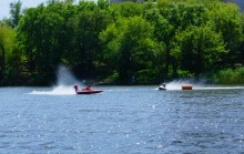 Соревнования по водно-моторному спорту на Северном водохранилище в Ростове-на-Дону