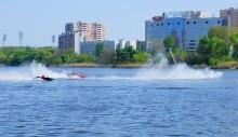 Соревнования по водно-моторному спорту на Северном водохранилище в Ростове-на-Дону